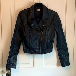 Cropped moto leather jacket!